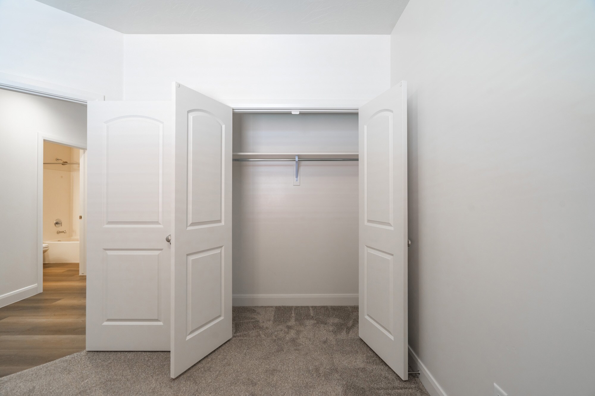 Building Photo - 3158 E Fuchsia Dr