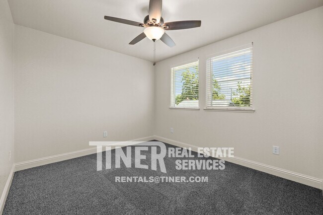 Building Photo - 1511 Bell St