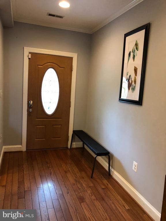 Building Photo - 734 Quincy St NW