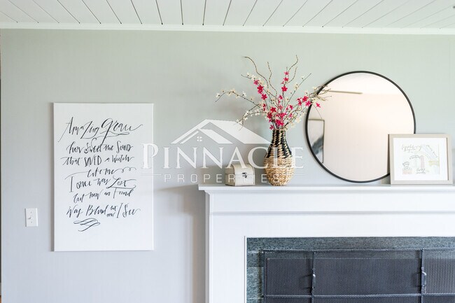 Living Room - 126 Tomahawk Industrial Park