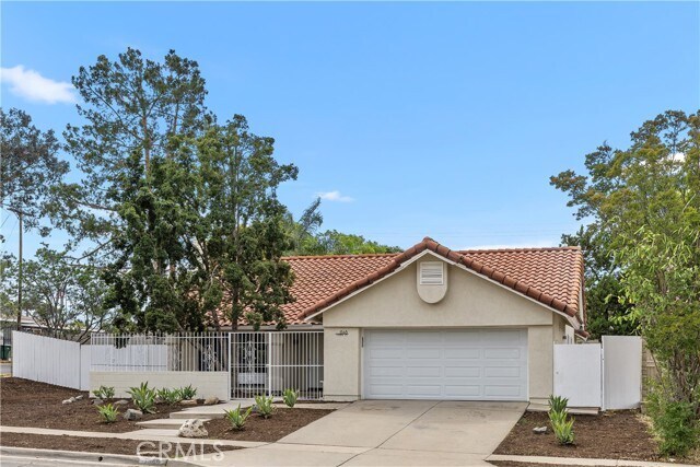 Building Photo - 1348 Sandia St