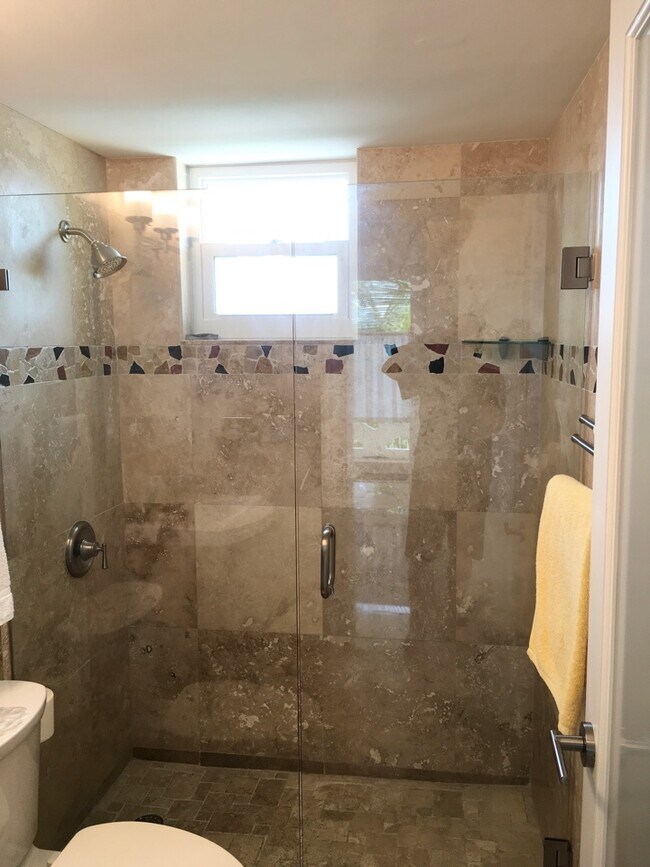 Bathroom - 2400 NE 9th St