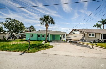 Building Photo - Waterfront Living