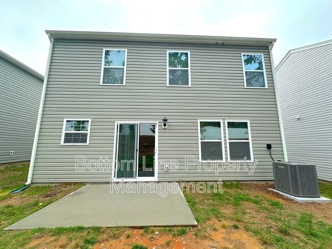 Building Photo - 2129 Allium Dr