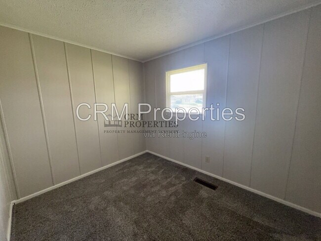 Building Photo - 5001 Arrowhead Blvd