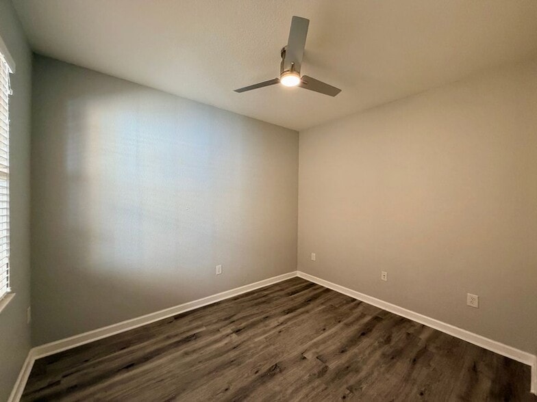 Building Photo - 8290 NW 128th Ln