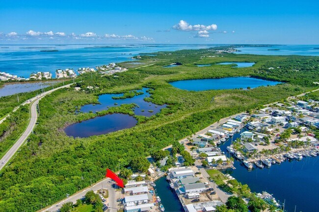 Building Photo - 136 Sable Palm Ln