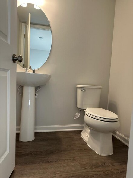 Building Photo - 619 Rivanna Hl Rd