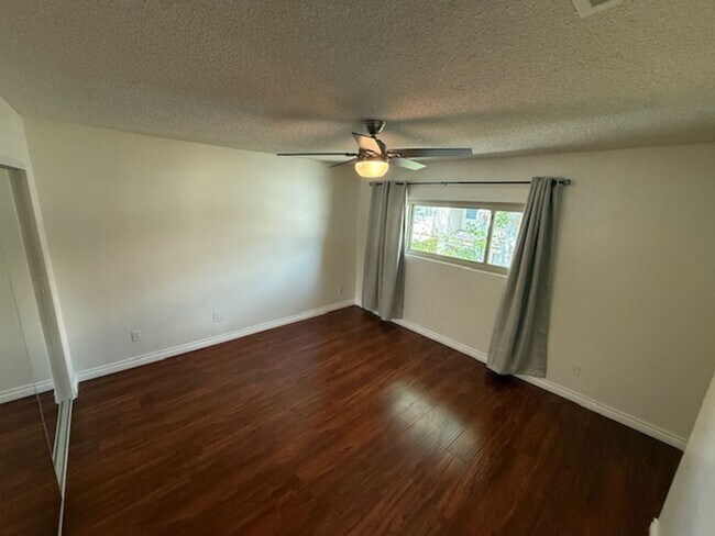 Building Photo - Upgraded 3-Bedroom Condo for Rent in Arleta!