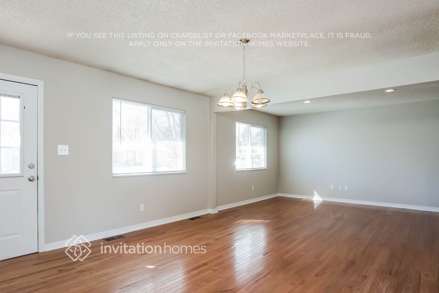 Building Photo - 920 S Waco Way