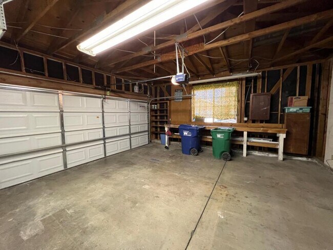 Building Photo - 2258 Gregory Ave