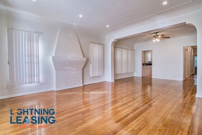 Building Photo - 6135 1/2 Saturn Street-6135D