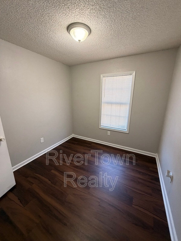 Building Photo - 3494 Sealy Ave