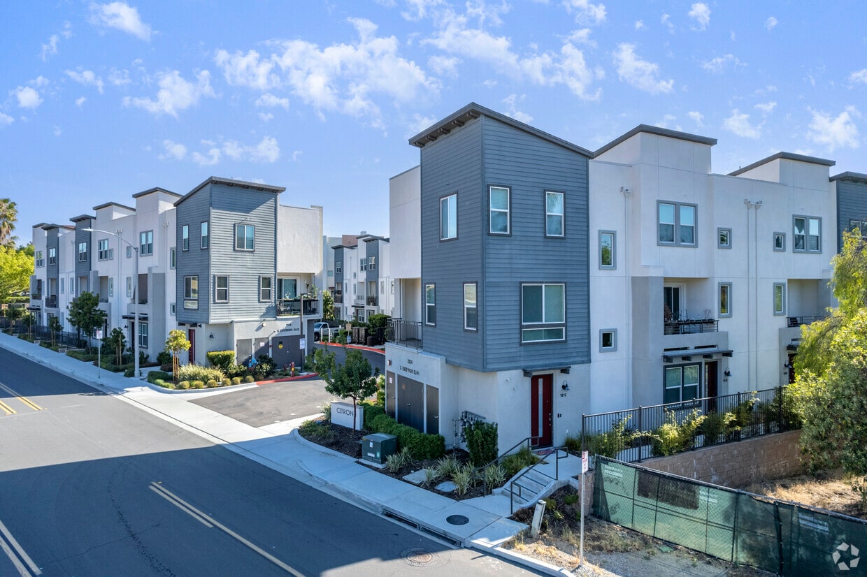 Citron - 2516 S Escondido Blvd Escondido CA 92025 | Apartment Finder