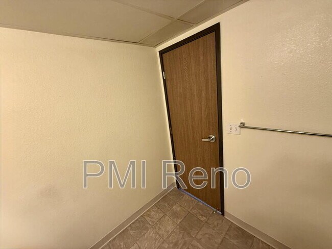 Building Photo - 1600 I St
