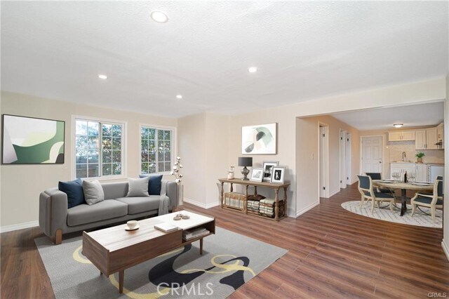 Building Photo - 10611 Pleasant Way