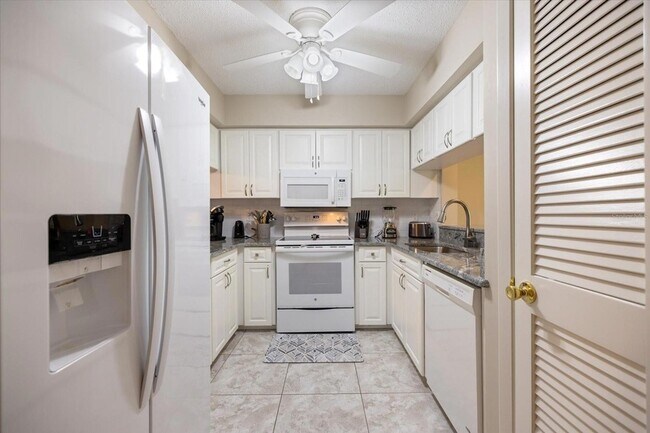 Building Photo - 772 Bird Bay Dr N