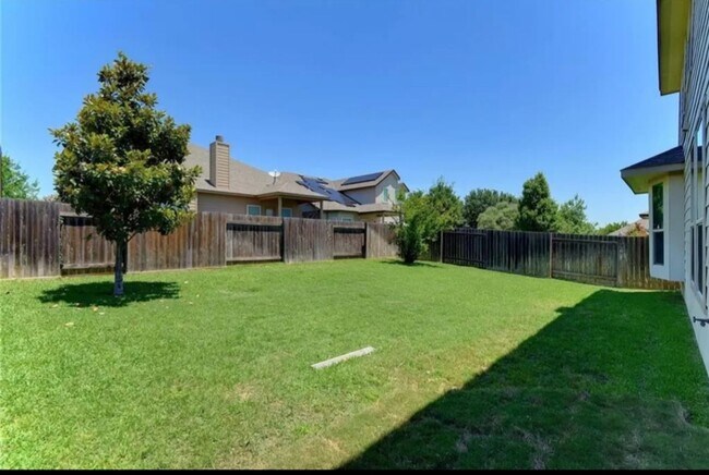 Building Photo - 4/3.5 in Teravista - Great home, Community...