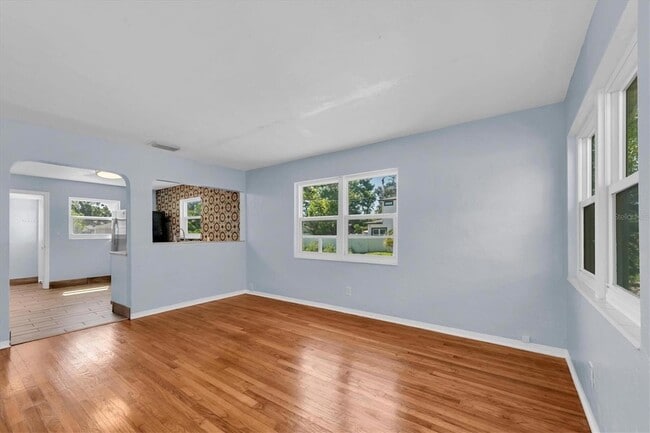 Building Photo - 1101 28th St N