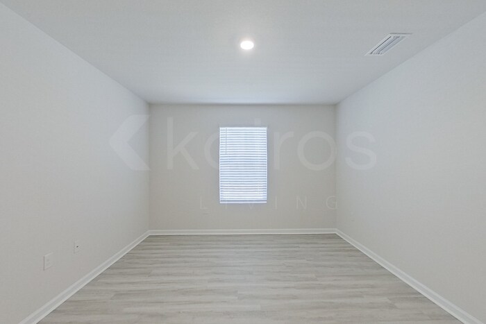 Building Photo - 4647 Malay Cir
