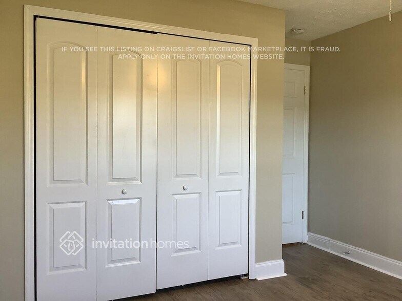 Building Photo - 4305 Elton Pl