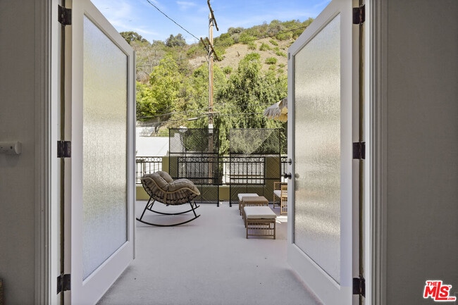 Building Photo - 9842 Portola Dr