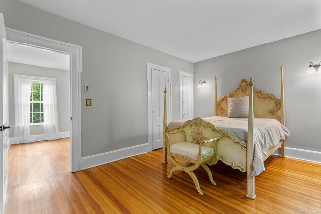 Building Photo - 286 Marlborough St