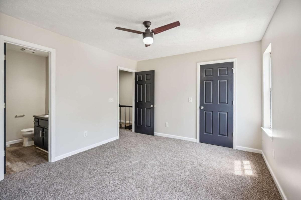 Building Photo - 6458 Bedford Ln