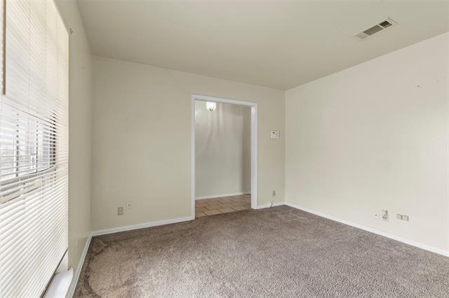 Building Photo - 629 FM697