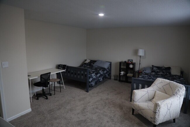 Building Photo - 4306 Derby Ridge Dr