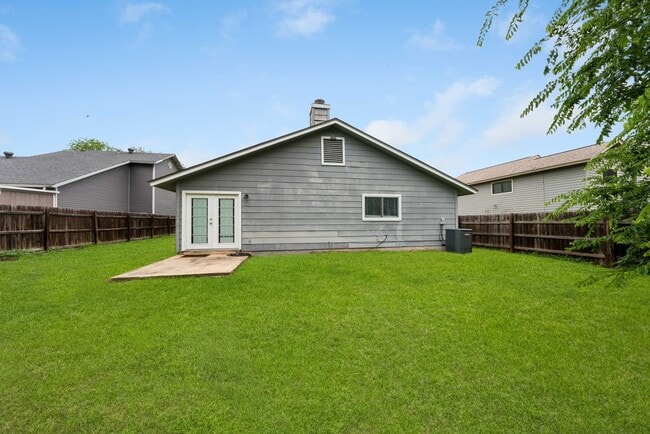 Building Photo - 8778 Serene Ridge Dr