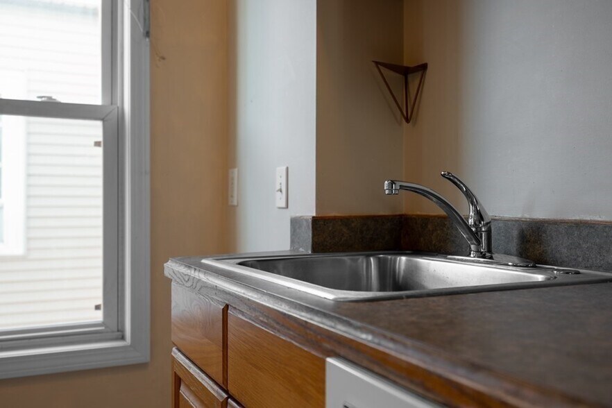 Building Photo - 8 Speridakis Ter