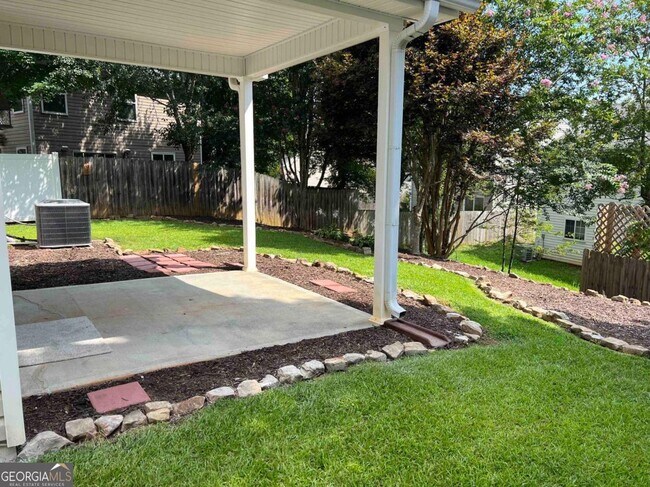 Building Photo - 503 Sautee Pl