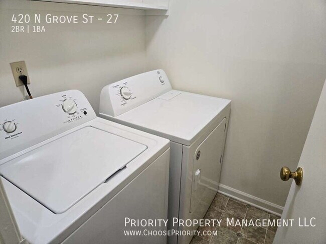 Building Photo - 420 N Grove St