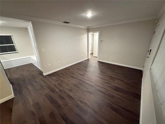 Building Photo - 6215 S Kelly Rd