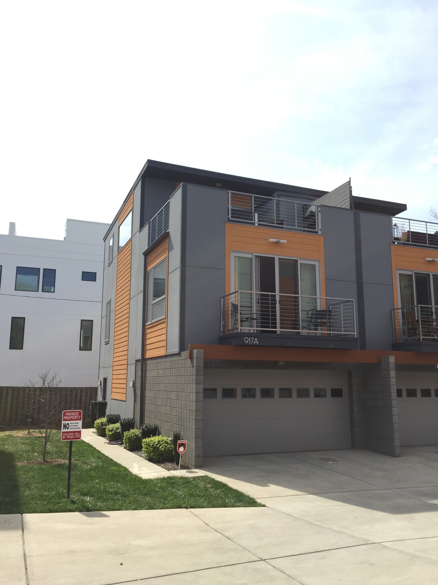 Building Photo - 917 Westbrook Drive