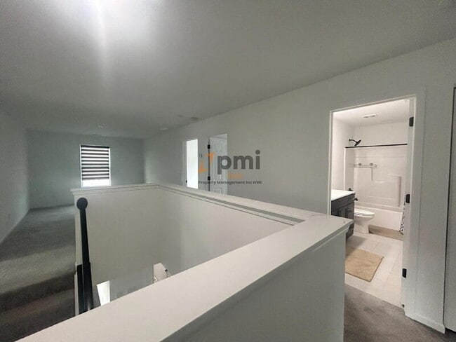 Building Photo - 5625 Burr Rdg Cir