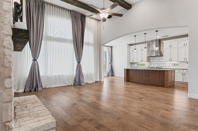 Building Photo - 1266 Huffines Blvd