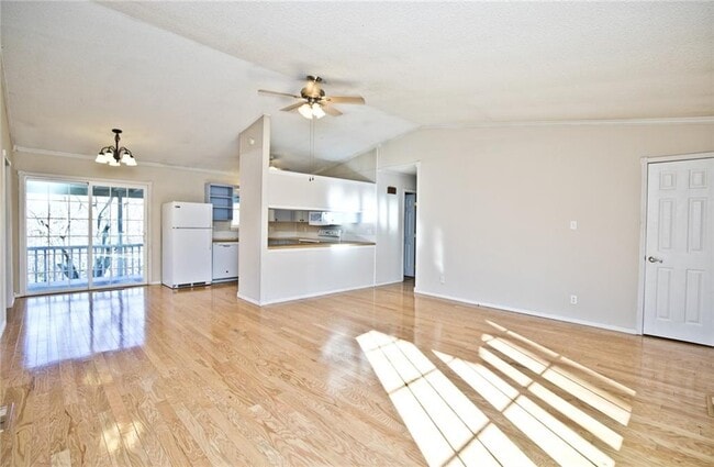 Building Photo - 11 Bromwich Ln