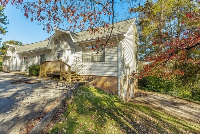 Building Photo - 4409 Delashmitt Rd