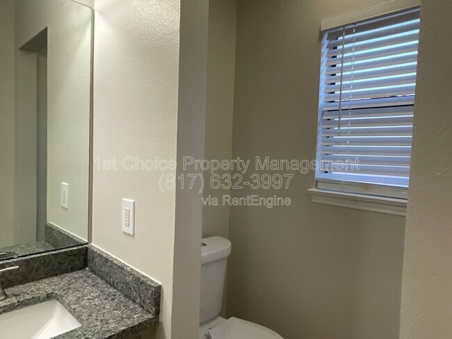 Building Photo - 459 Little Valley Ct