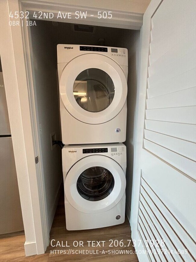 Building Photo - 4532 42nd Ave SW