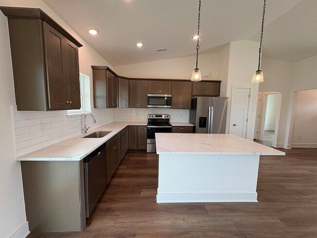 Building Photo - 1145 W Trek Cir