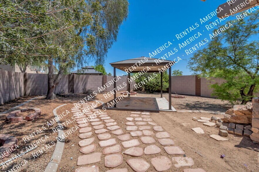 Building Photo - 1830 E Renegade Trail