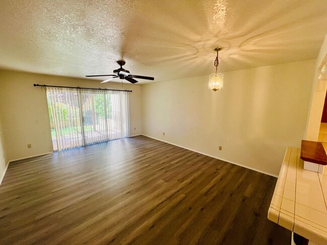 Building Photo - Two Bedroom Rental Home in Jess Ranch Avai...