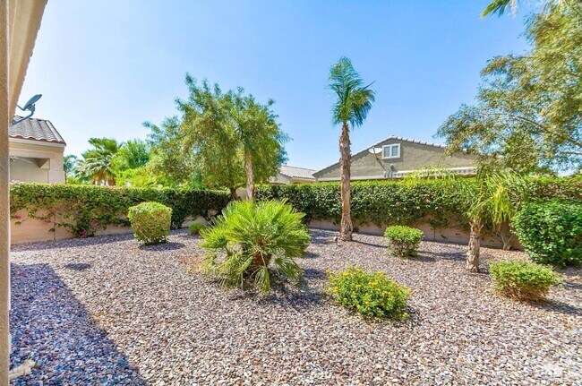 Building Photo - 81690 Avenida Alturas
