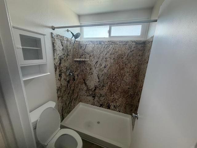 Building Photo - 6393 Viewpoint Ct
