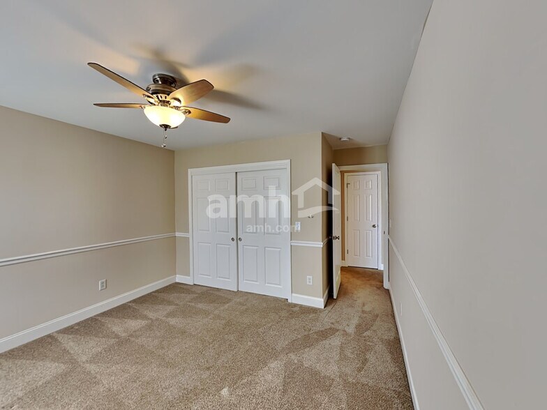 Building Photo - 313 Forest Bend Dr