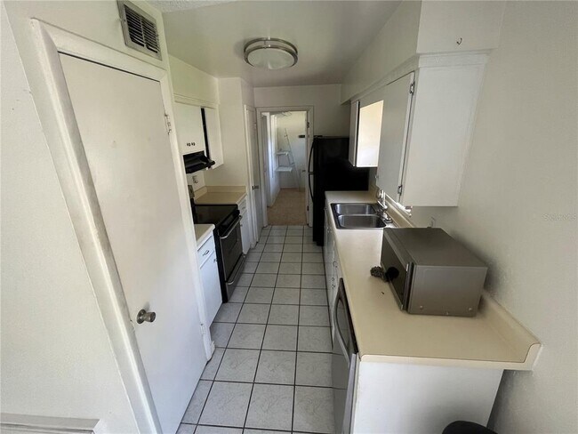 Building Photo - 1073 Princewood Dr