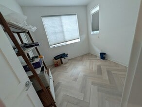Building Photo - 2538 Valentina Wy